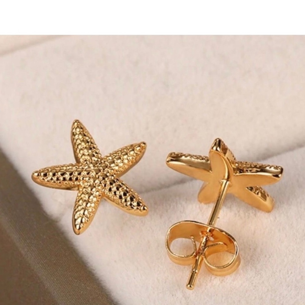 Gold Starfish Earrings - Picture 5 of 5